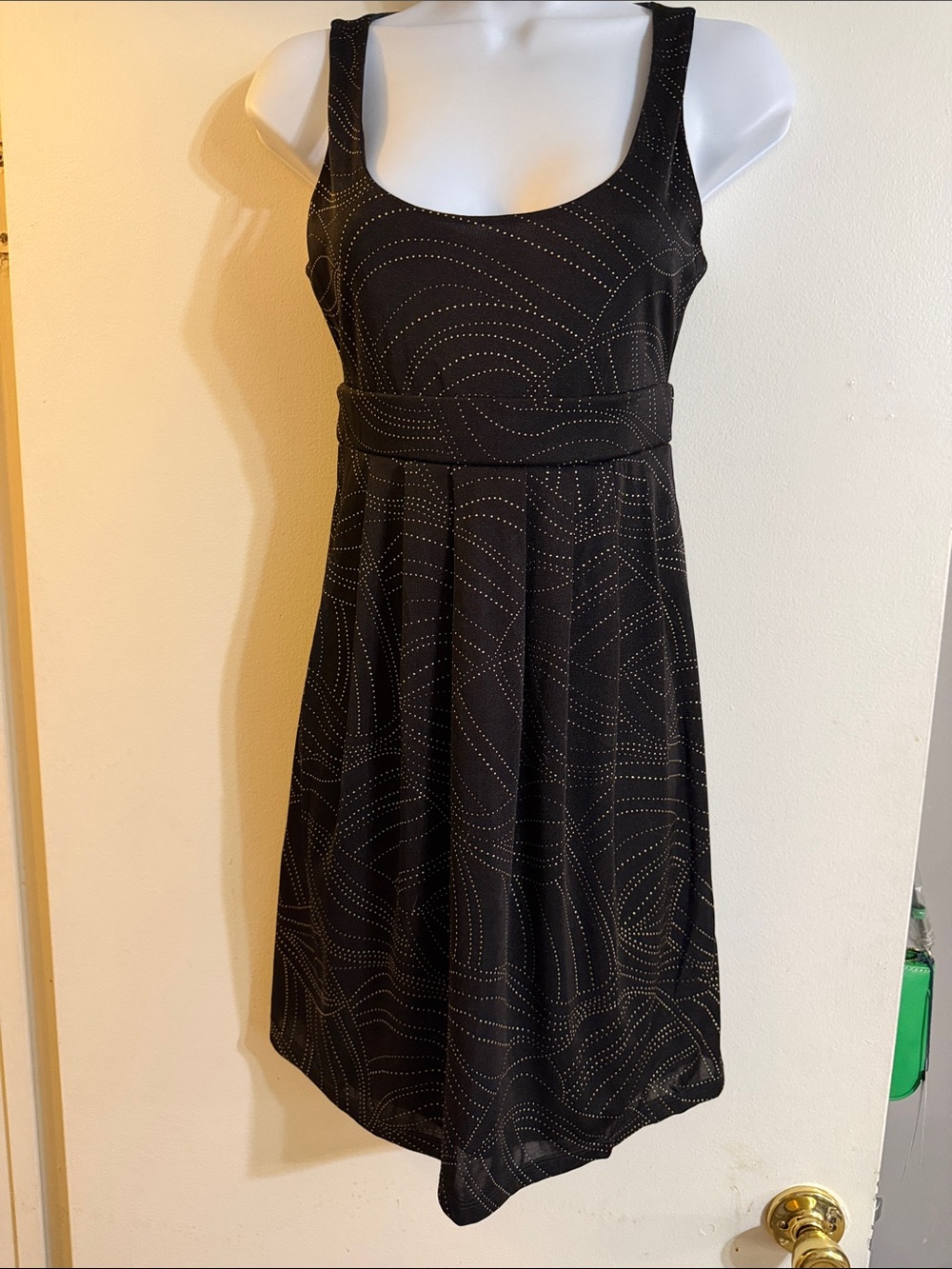 NWT Express Black Sleeveless Scoop Neck Dress w/Subtle Gold Dot Pattern Size XS